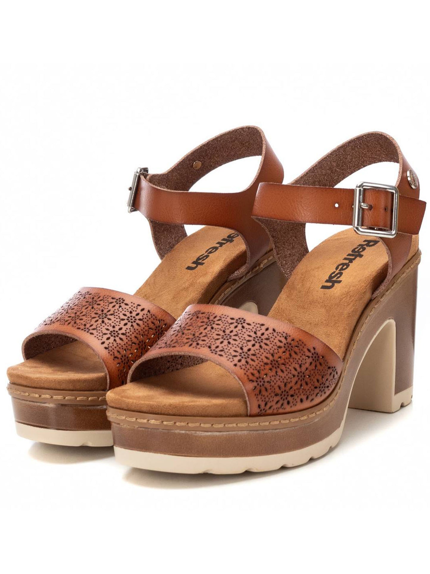 Sandalo Refresh beige con tacco largo e dettaglio traforato da donna