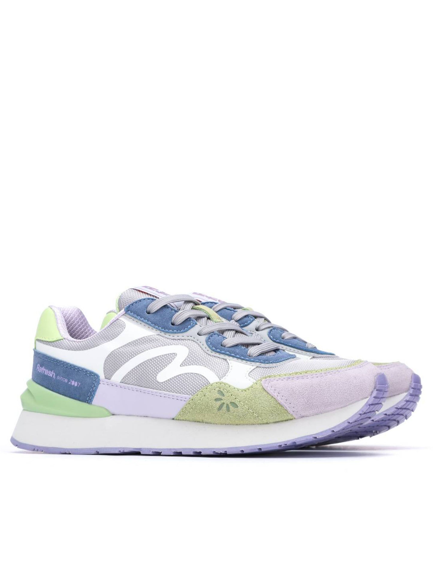 Sneakers bianche Refresh 175036 da donna per un look casual e moderno