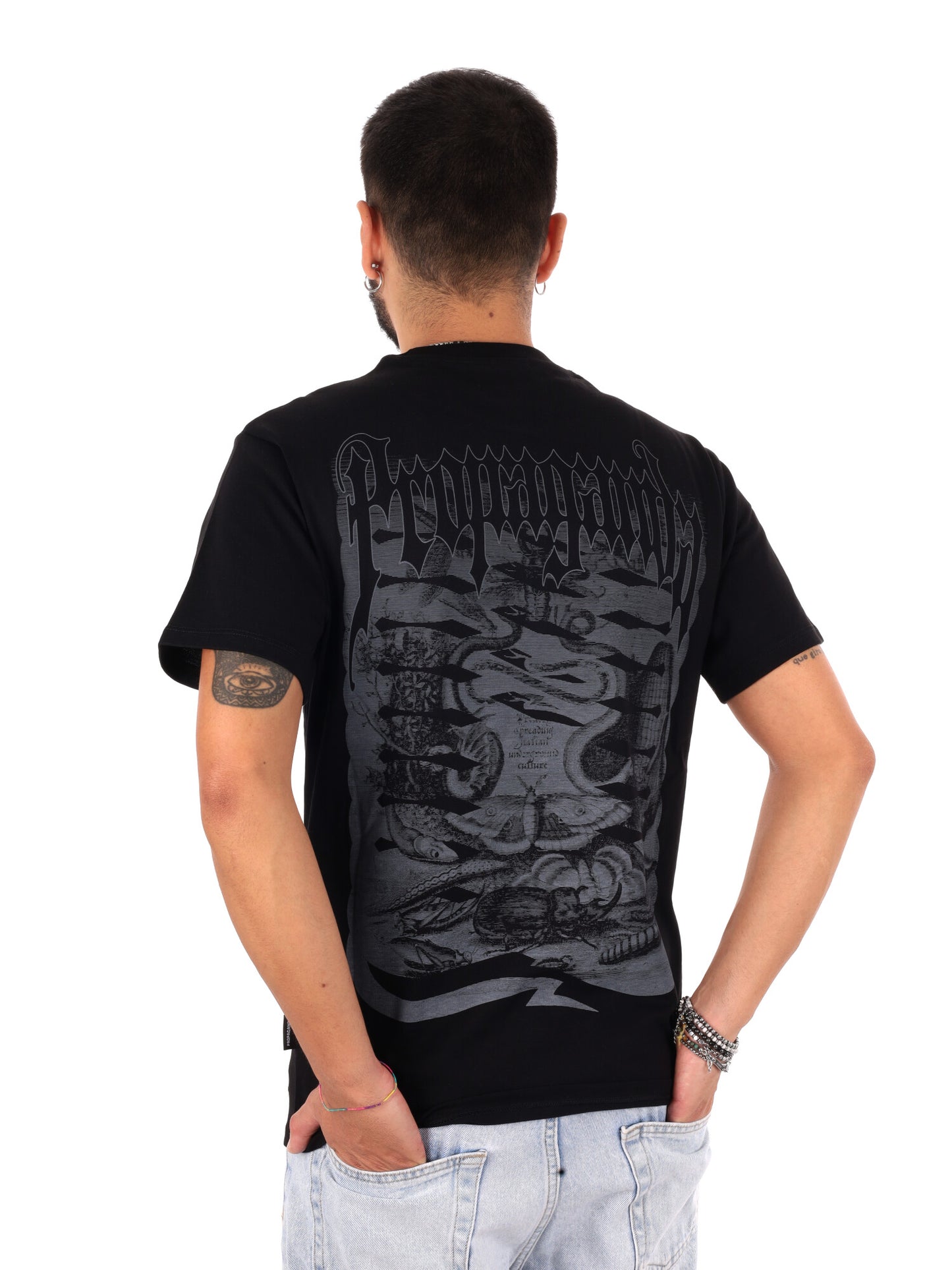 Propaganda 26FWPRTS951, t-shirt maniche corte da uomo nera