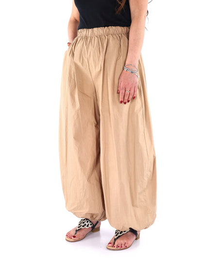 Pantaloni beige da donna Miss Love, eleganza e comfort