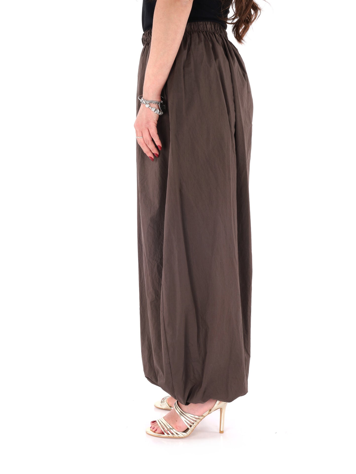 Pantaloni donna Miss Love marroni, stile versatile e confortevole