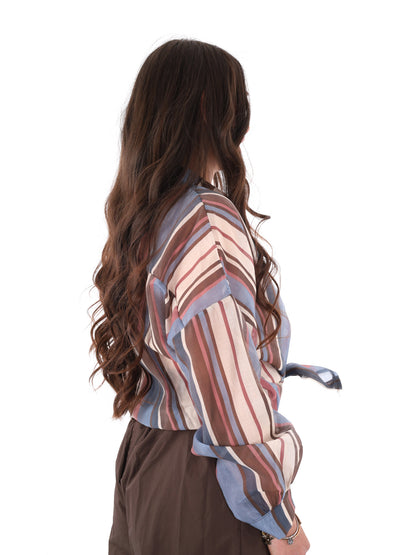 Camicia azzurra da donna Miss Love, raffinata e versatile
