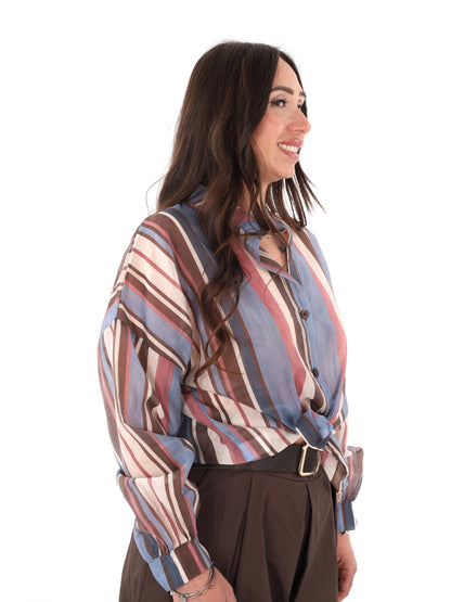 Camicia azzurra da donna Miss Love, raffinata e versatile