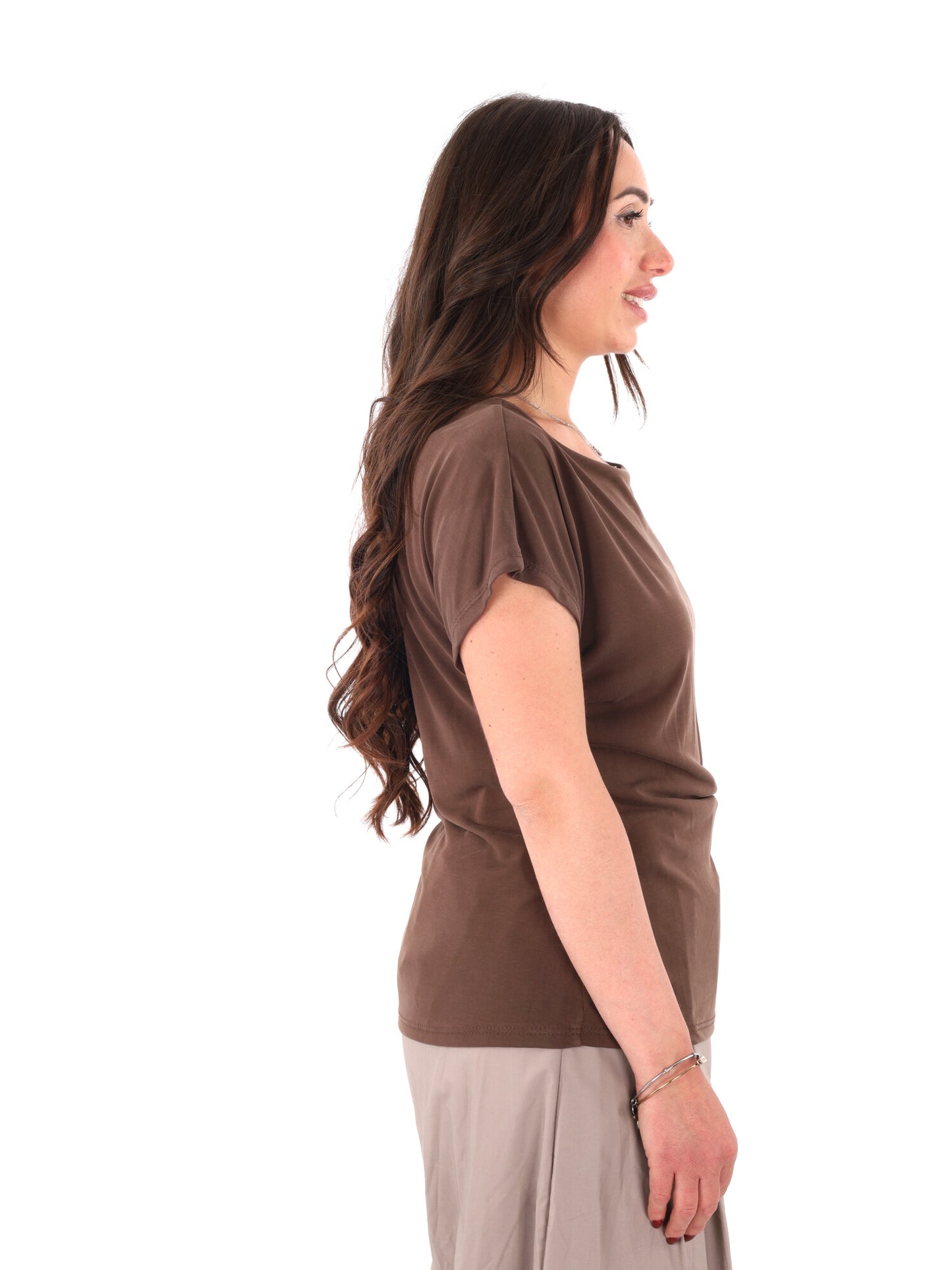 T-shirt donna Miss Love in marrone, stile semplice e versatile