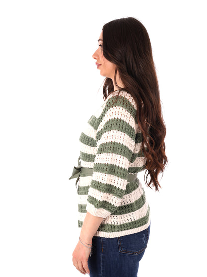 Maglia verde militare Miss Love da donna per un look versatile