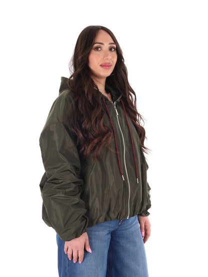 Giubbino cropped verde con cappuccio Miss Love da donna