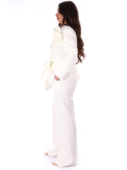Completo tailleur elegante Miss Love panna da donna con spilla a fiore