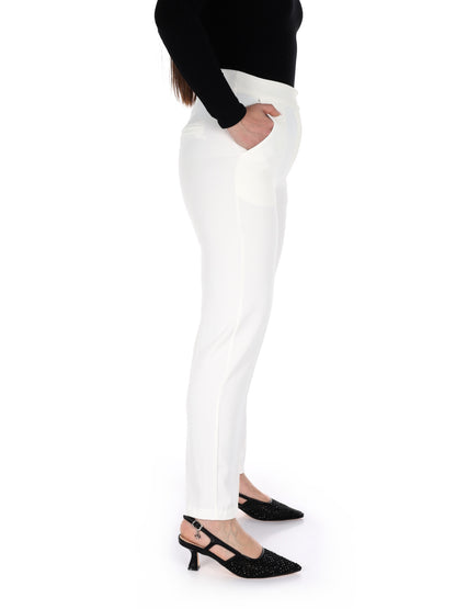 Pantaloni donna Miss Love bianchi per un look elegante e raffinato