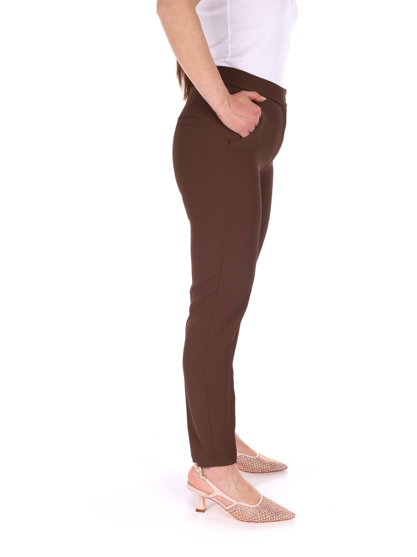 Pantaloni Miss Love donna beige dal taglio versatile e moderno