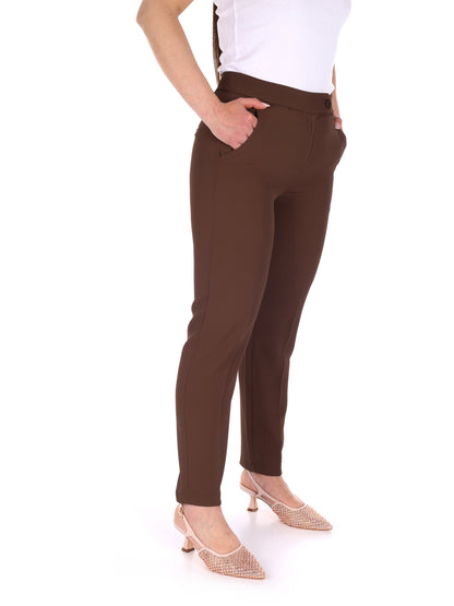 Pantaloni Miss Love donna beige dal taglio versatile e moderno
