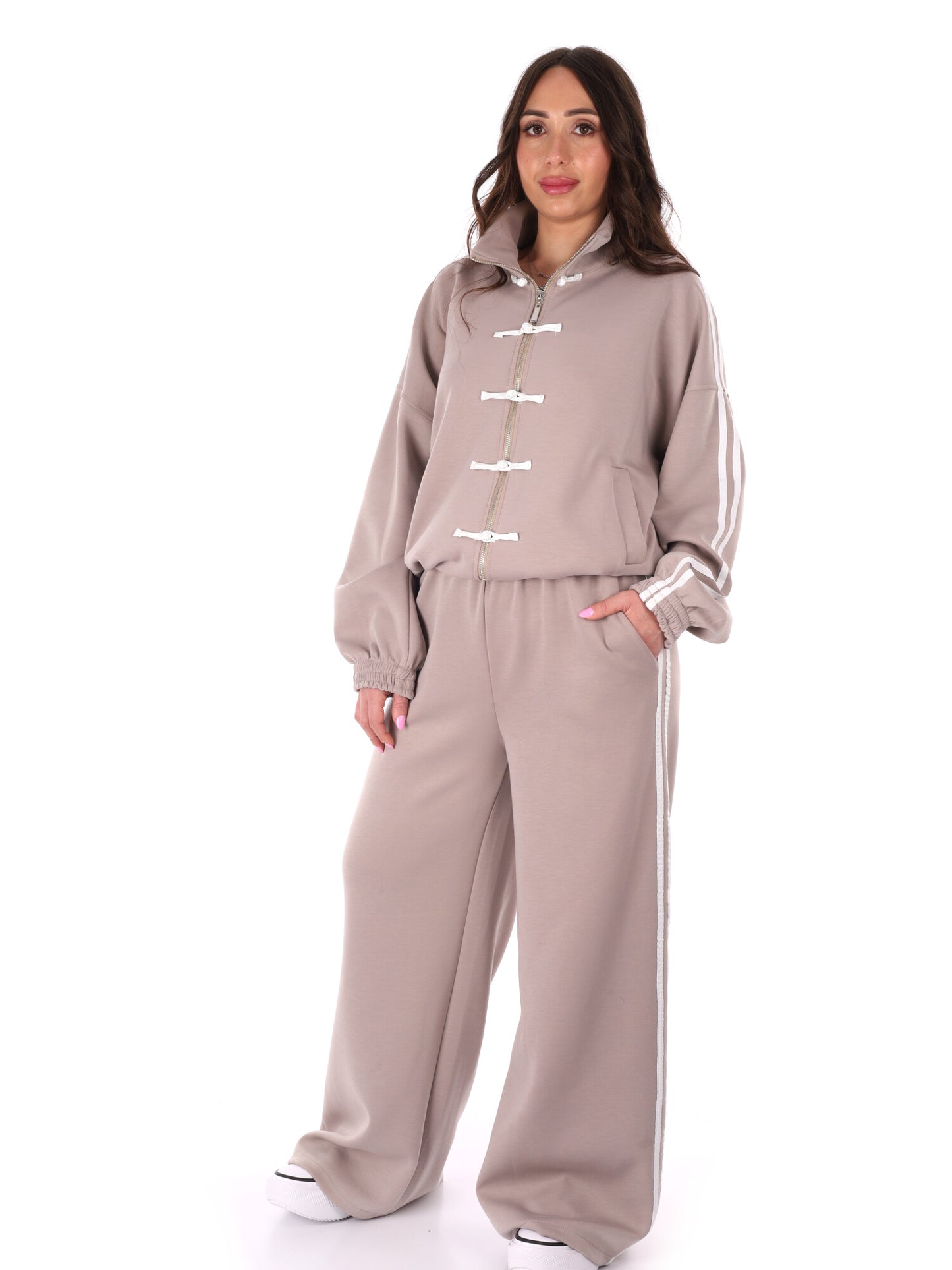 Tuta casual da donna Miss Love color fango con felpa e pantalone