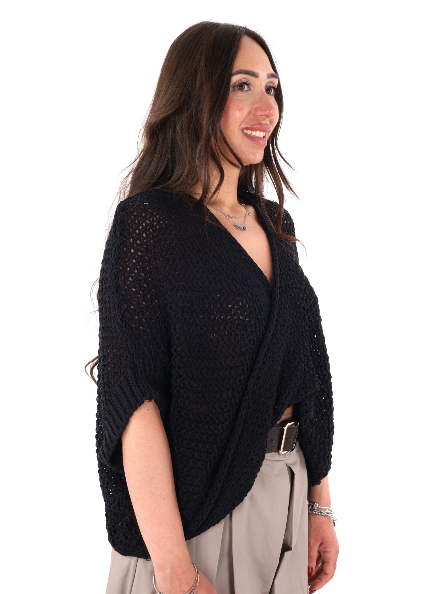 Miss Love maglia nera da donna elegante e versatile