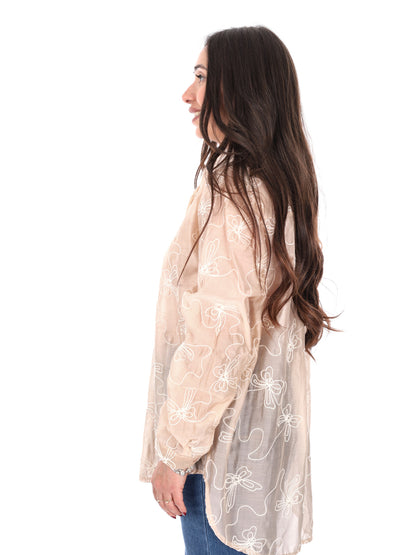 Camicia donna Miss Love in beige dal design contemporaneo