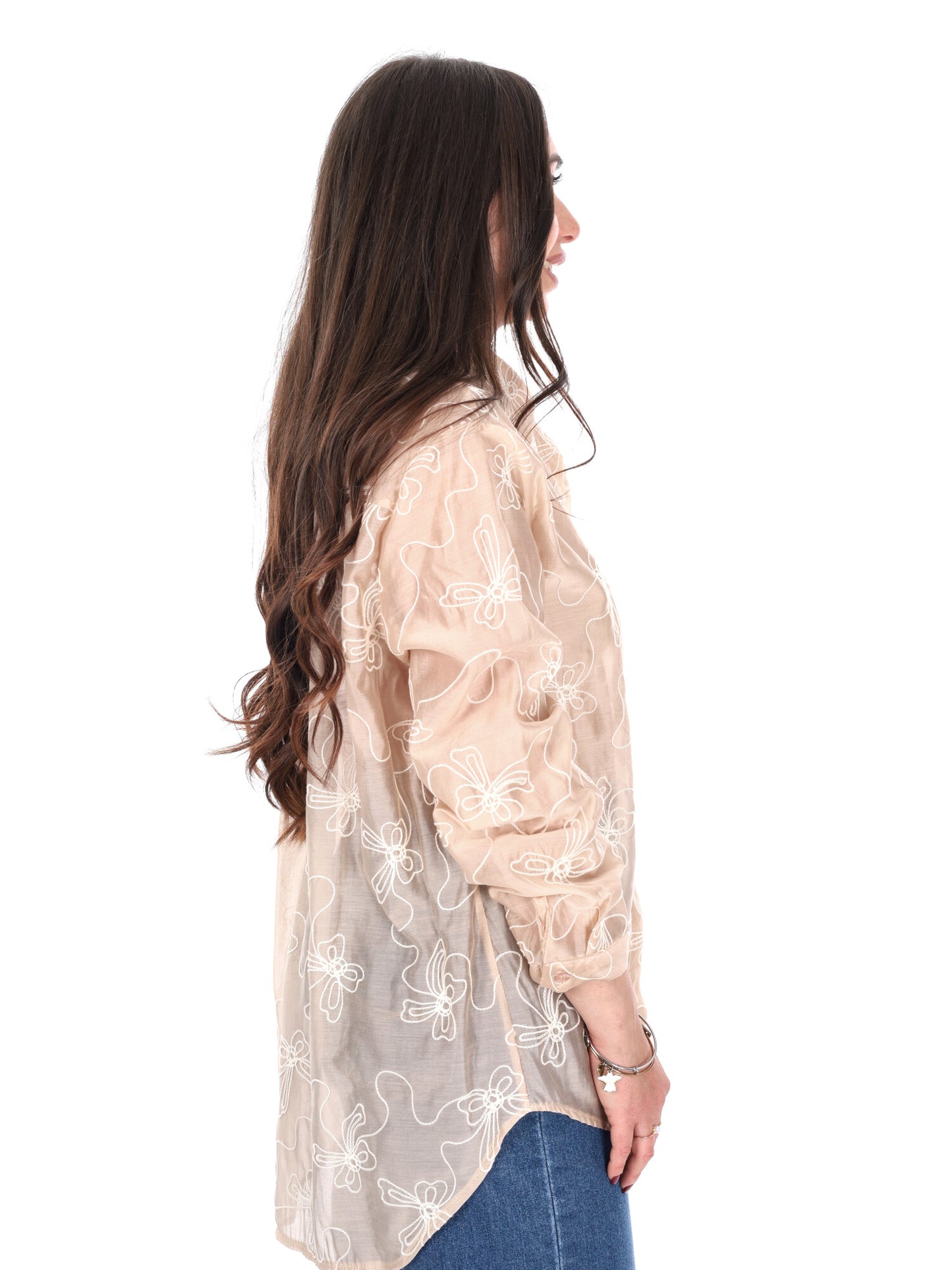 Camicia donna Miss Love in beige dal design contemporaneo