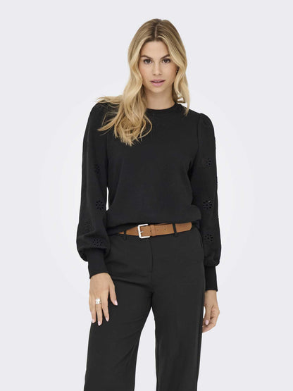 Felpa nera da donna Only con ricamo e taglio regular