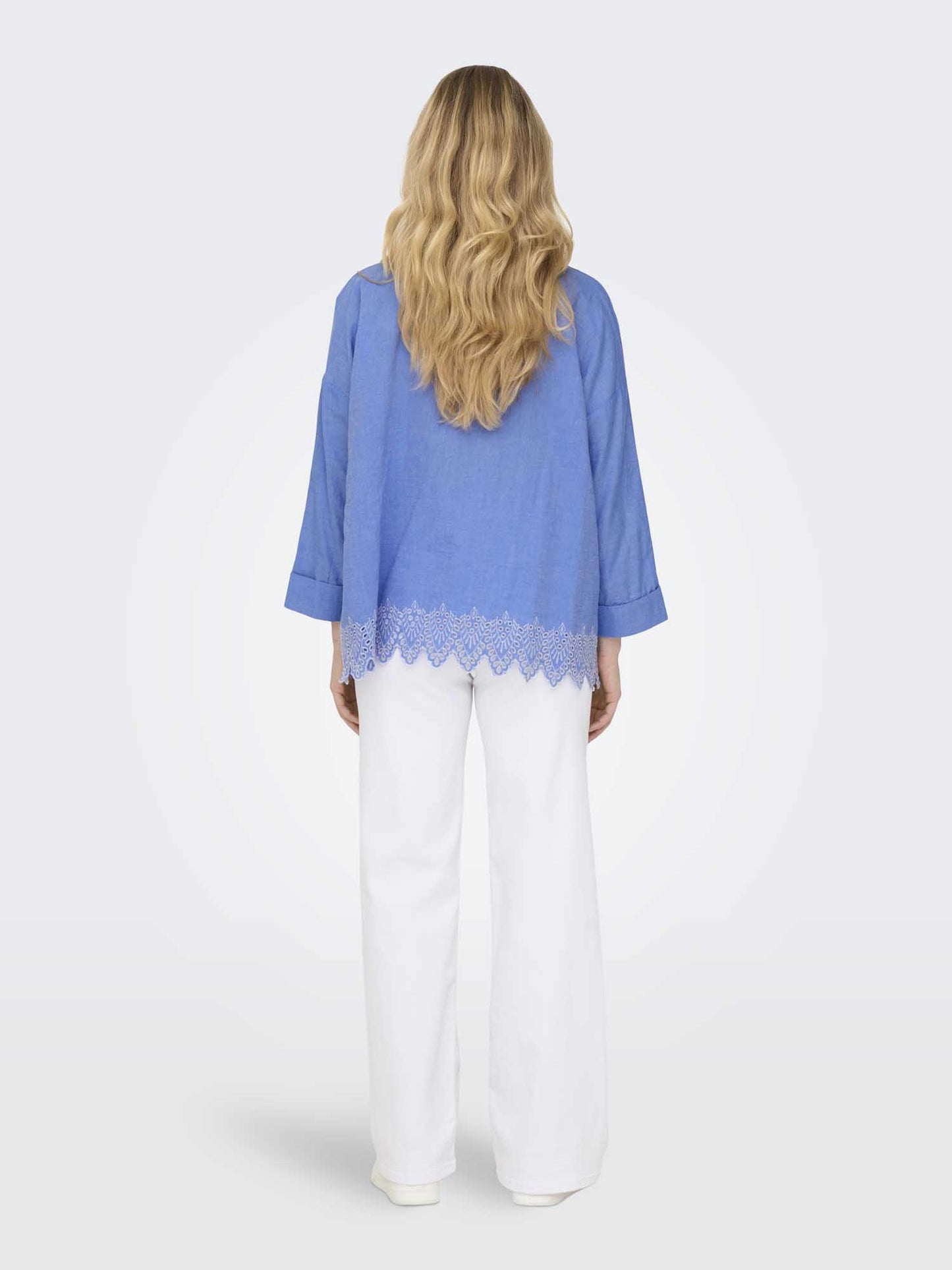 Only Graces, camicia donna azzurra per la primavera estate