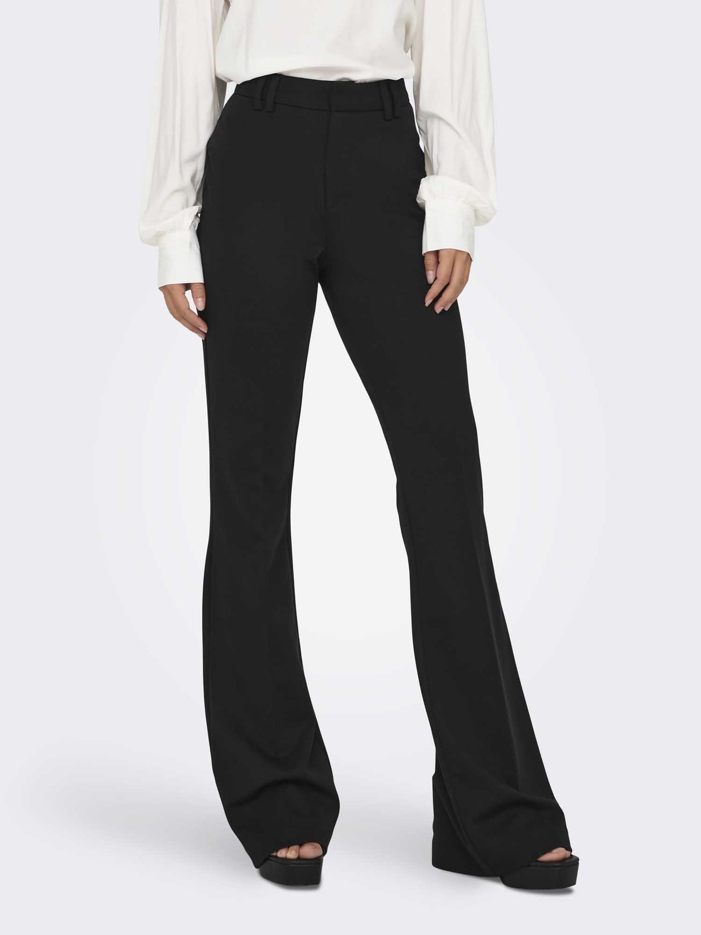 Pantaloni Only Peach eleganti e leggermente svasati da donna neri
