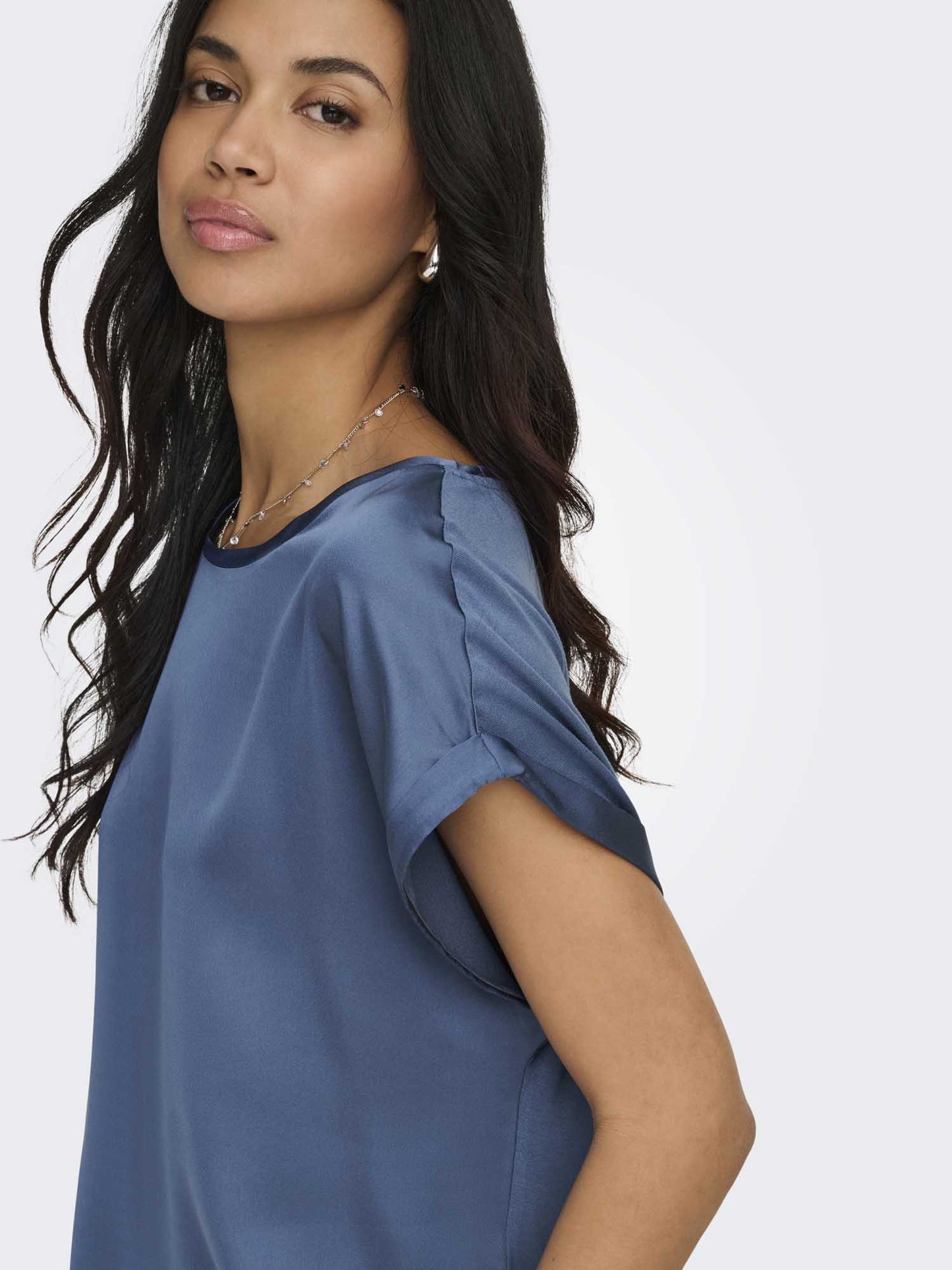 Top Only Lieke in satin blu da donna per Primavera-Estate