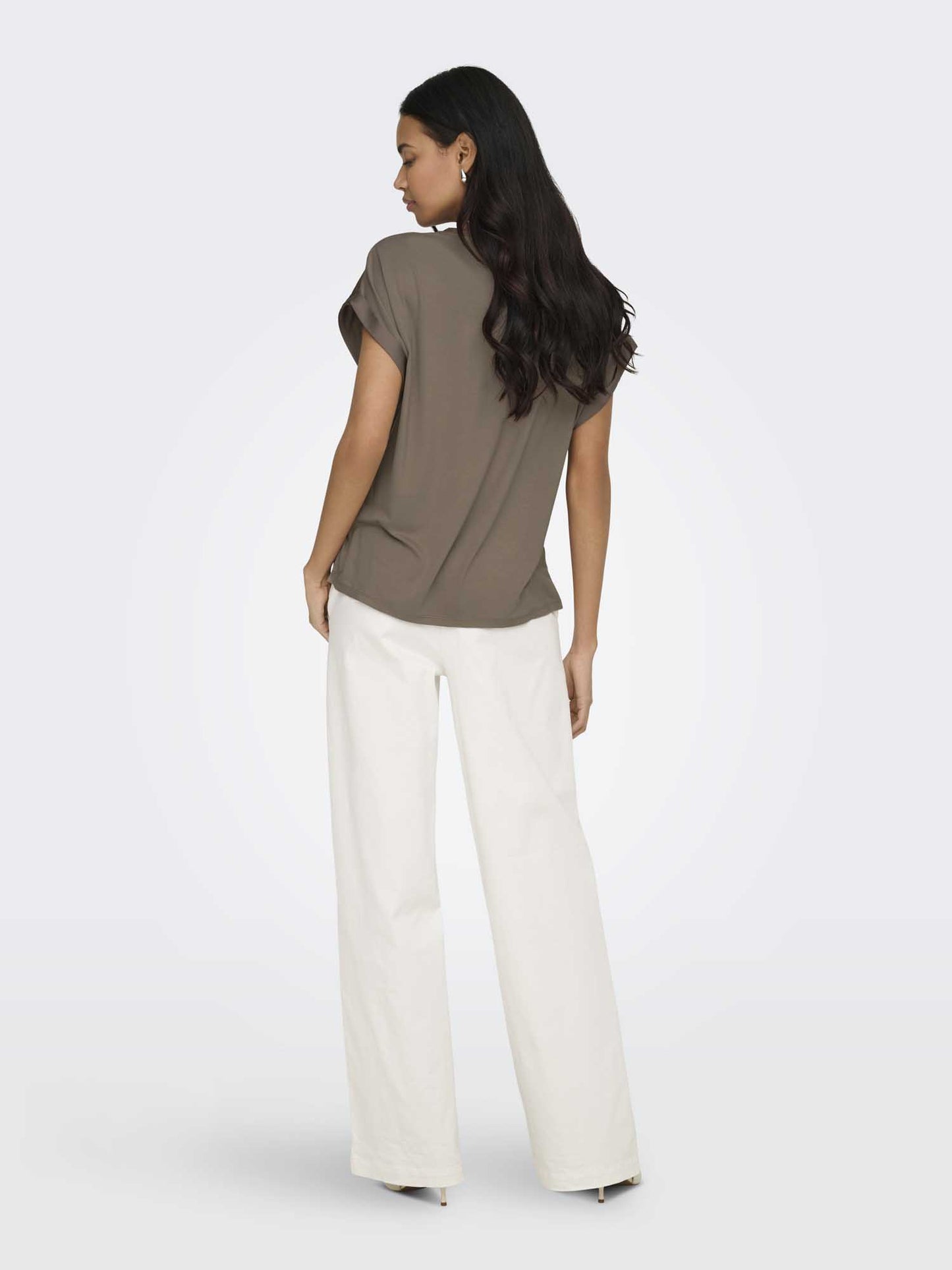 Only Lieke, top donna marrone dalla texture satinata
