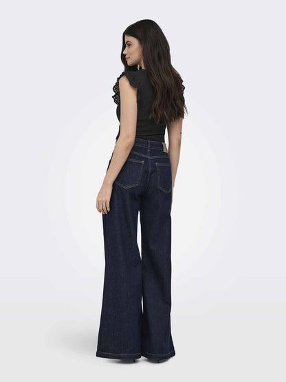 Only Mathilda, canotta nera da donna versatile e casual