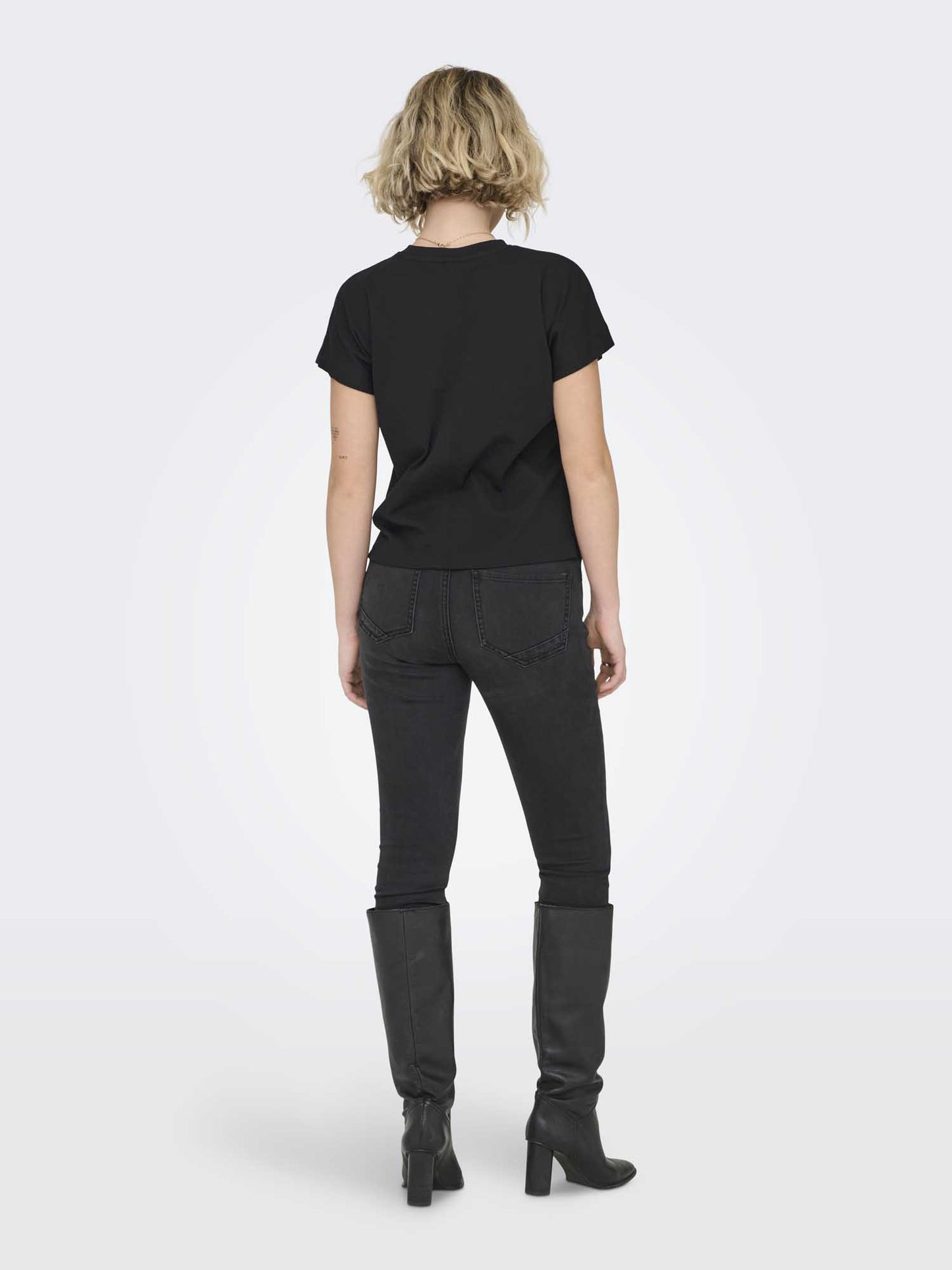 Only Erica, t-shirt maniche corte da donna nera casual