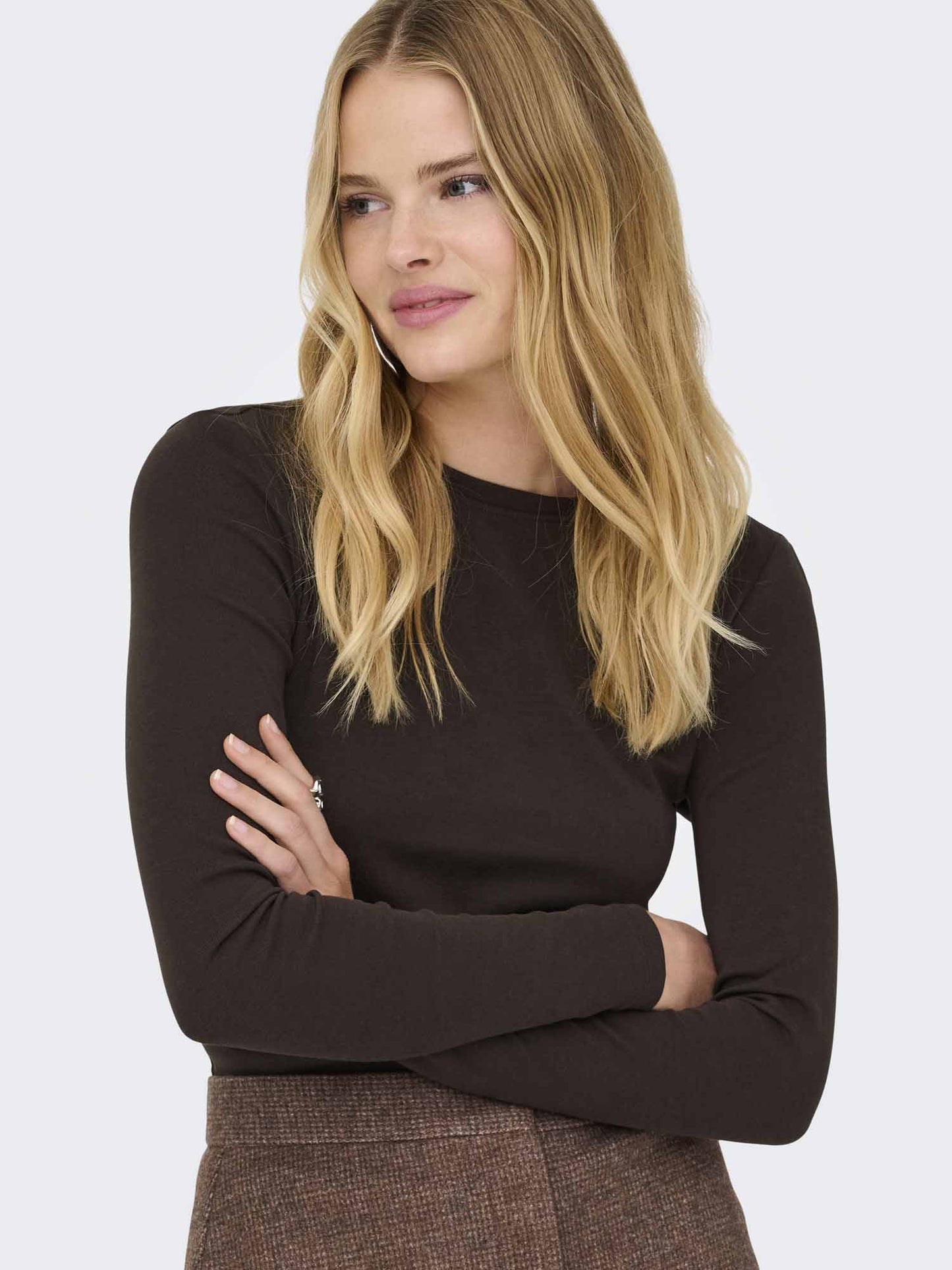 Only Riley, t-shirt maniche corte da donna marrone