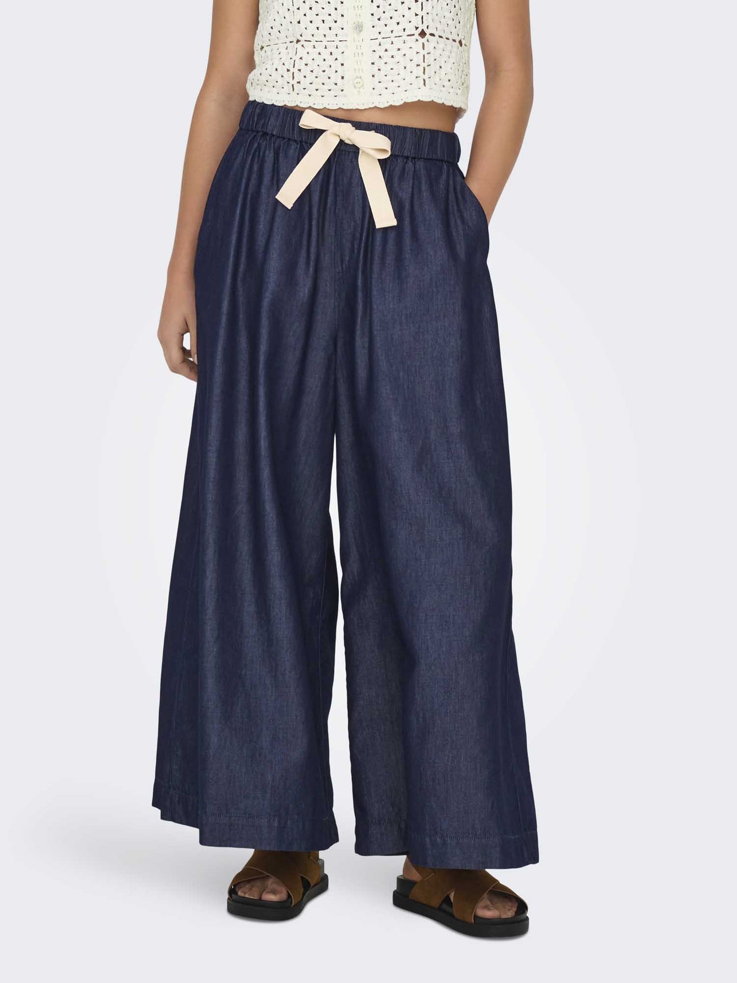 Jeans alta vita Only N. Bea wide leg da donna in denim scuro