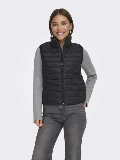 Gilet imbottito leggero Only Tahia nero da donna