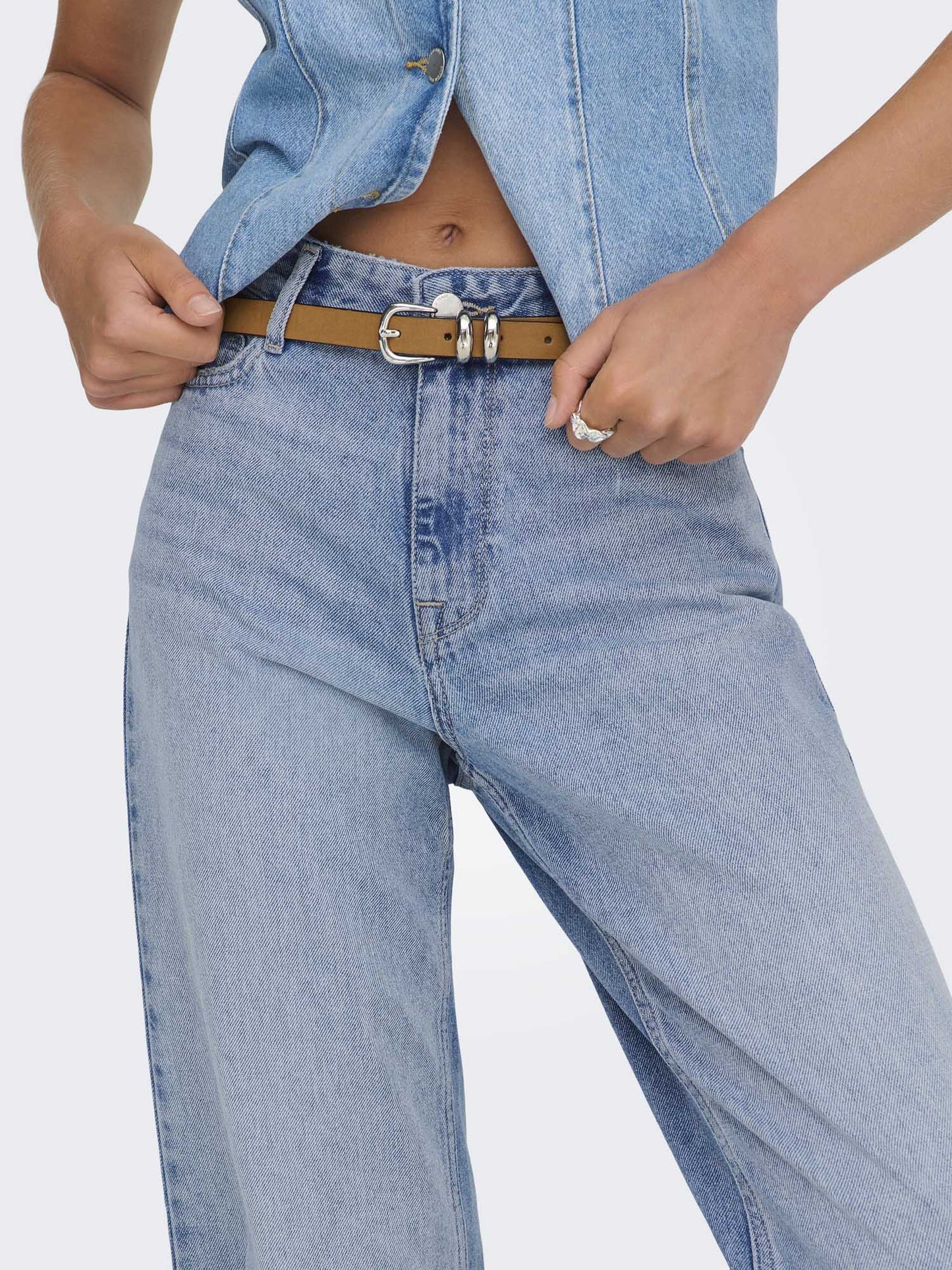 Only Maddie Wide, jeans denim per donna dal taglio ampio e confortevole