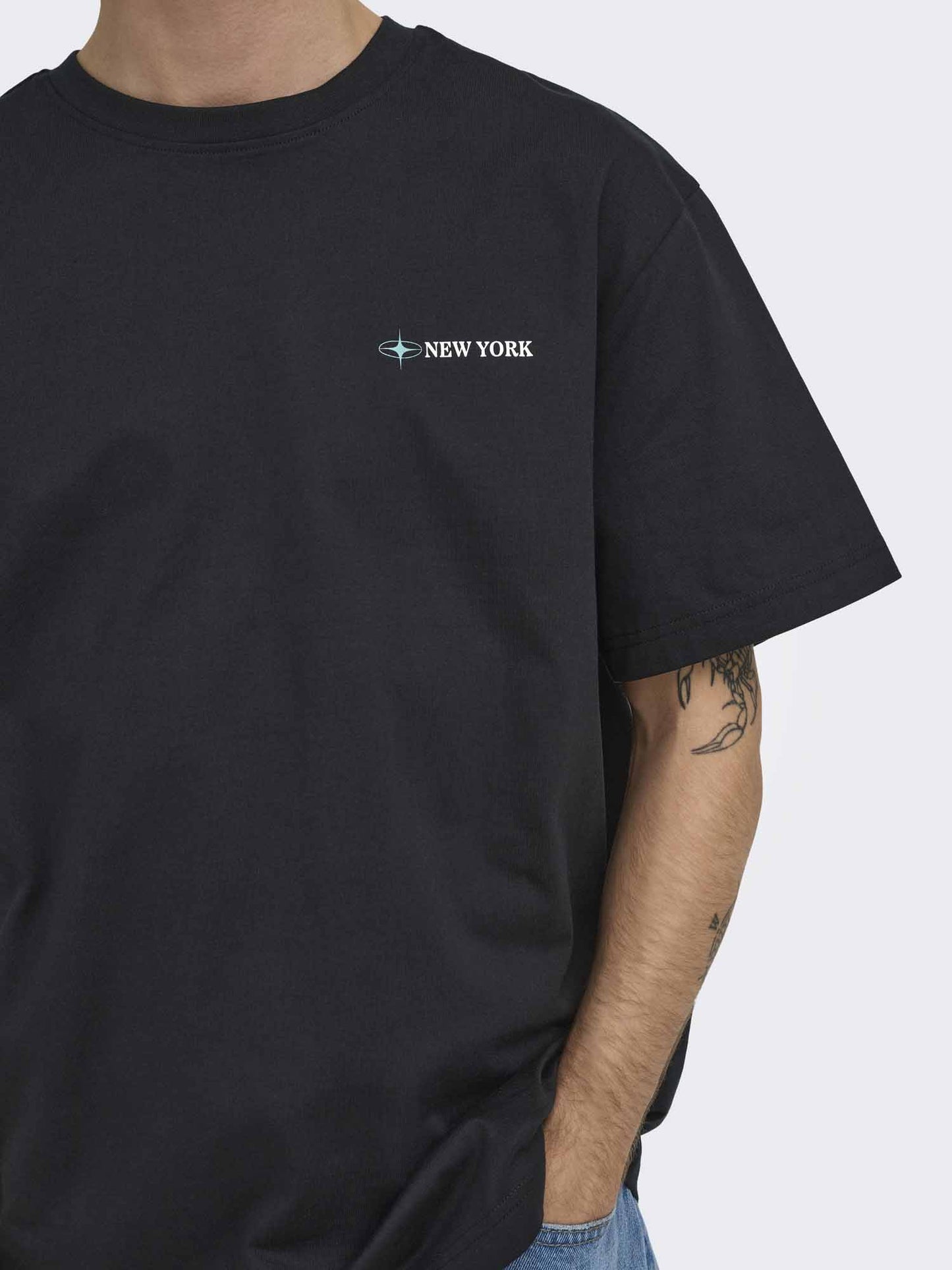 T-shirt maniche corte Only & Sons Fred da uomo nera