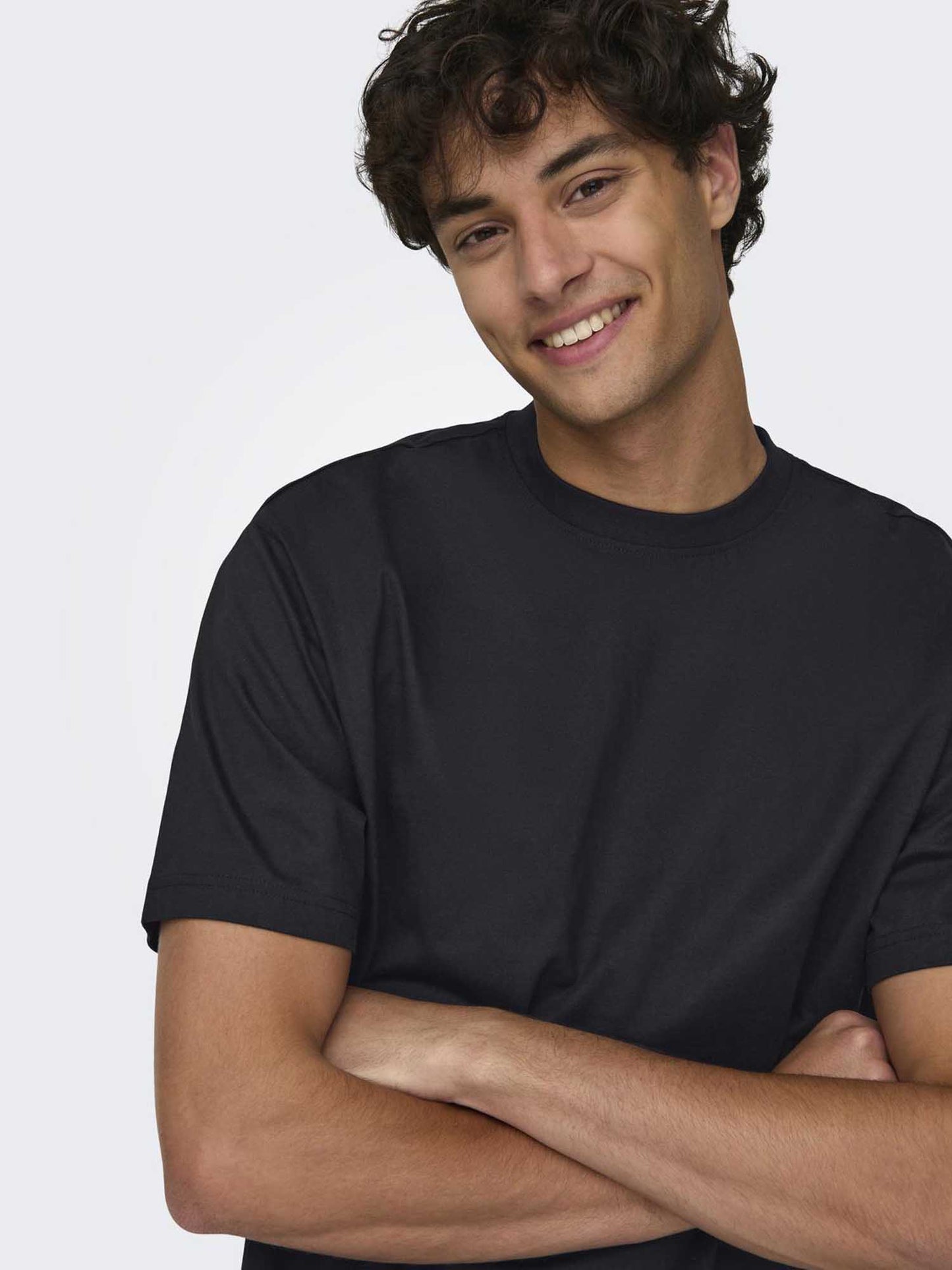 T-SHIRT FRED GIROCOLLO ONLY&SONS DA RAGAZZO NERO