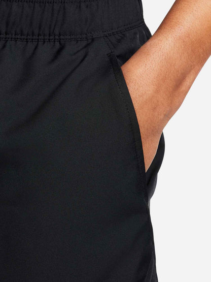 Shorts NikeCourt Victory neri da uomo per performance sportive