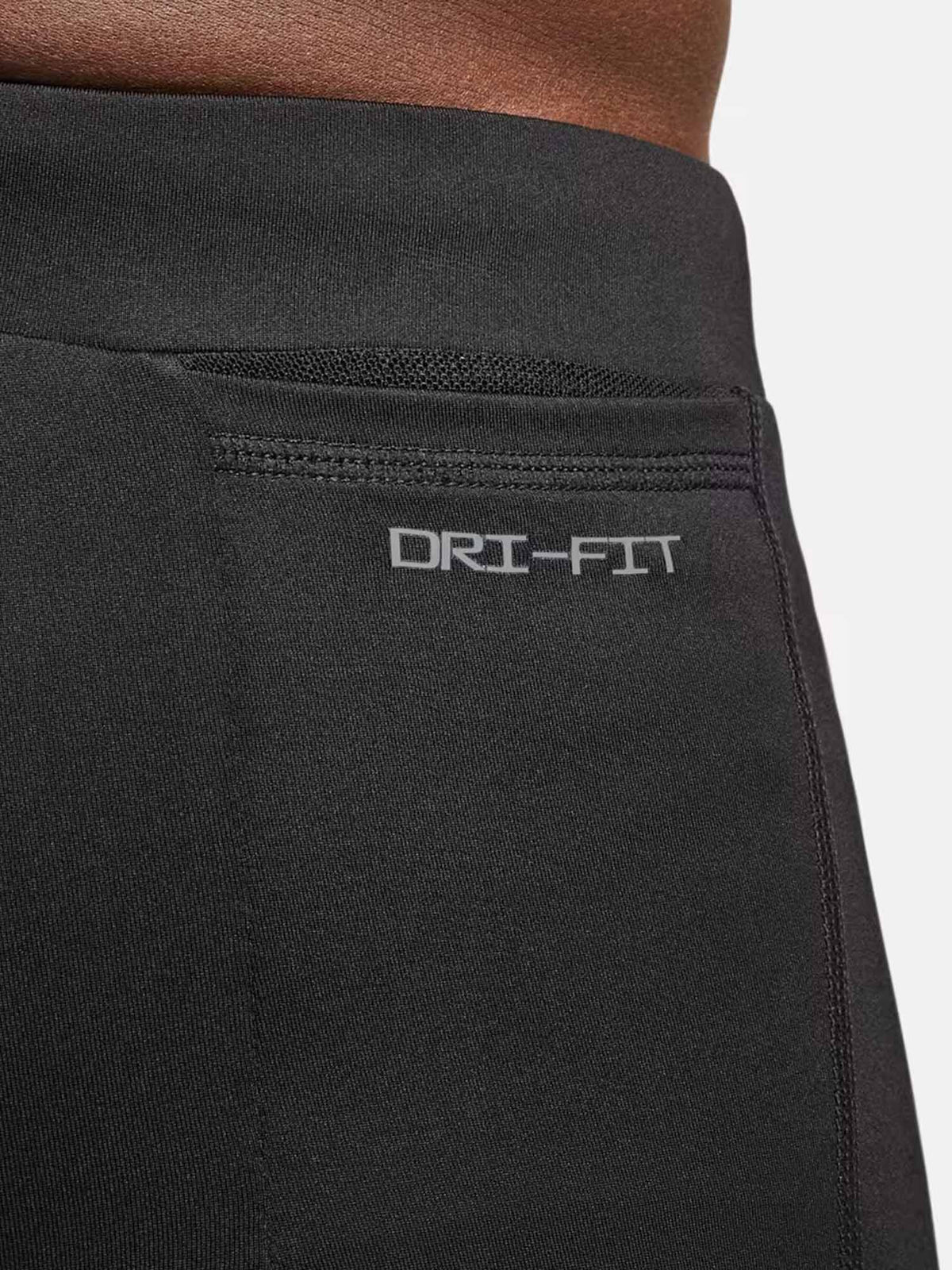 Nike Fast, shorts da uomo neri
