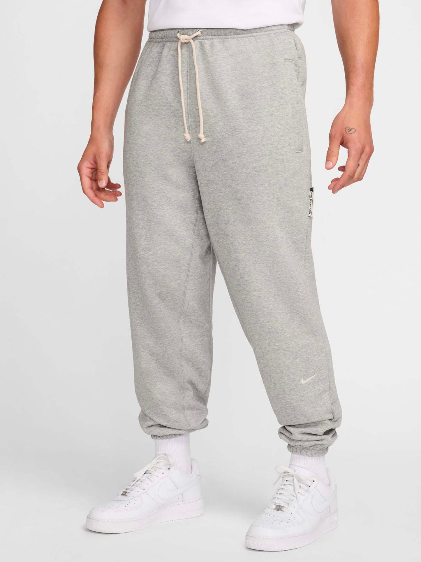 PANTALONE STANDARD ISSUE NIKE UOMO GRIGIO