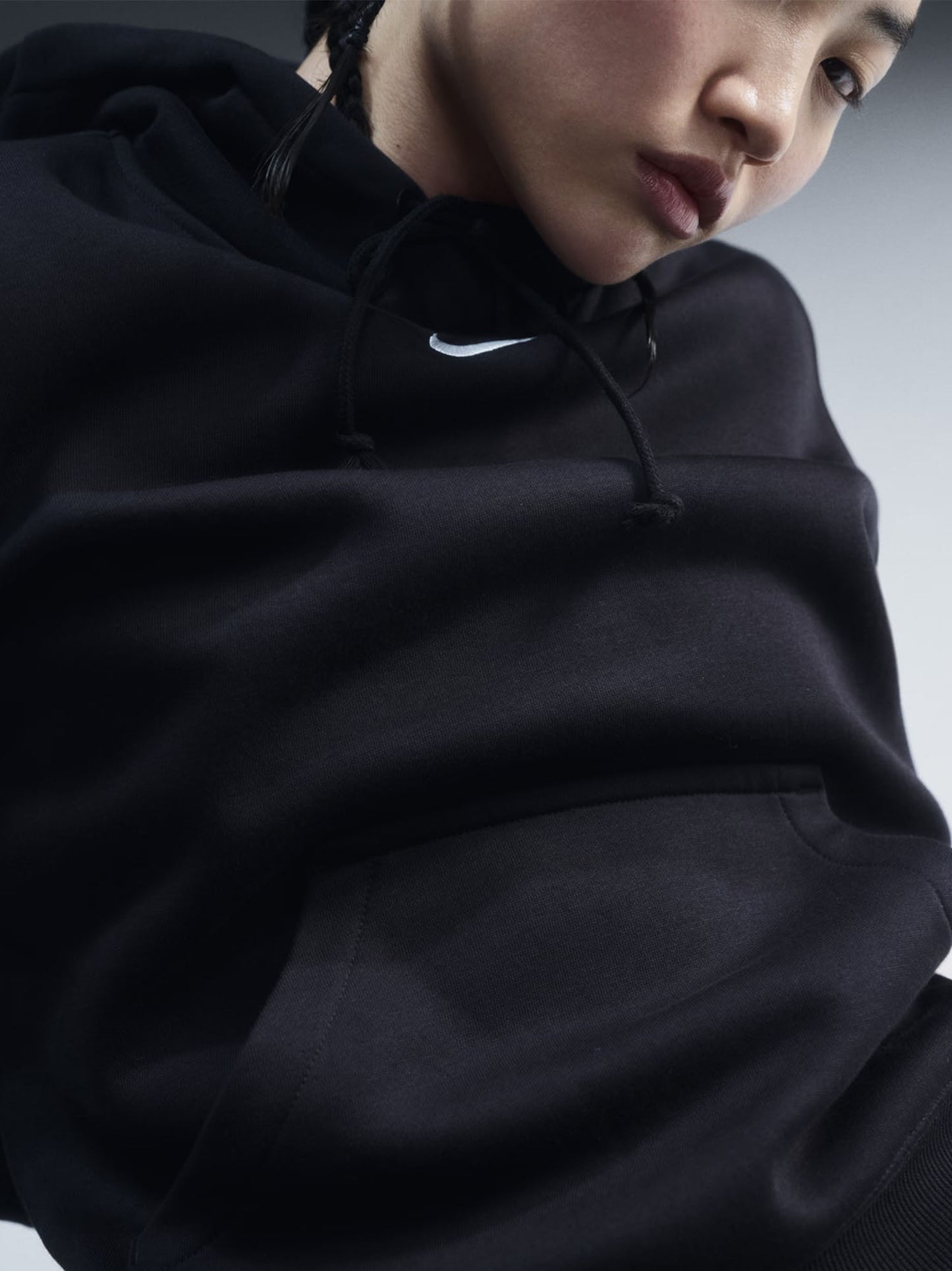 FELPA CON CAPPUCCIO NIKE DA DONNA nero