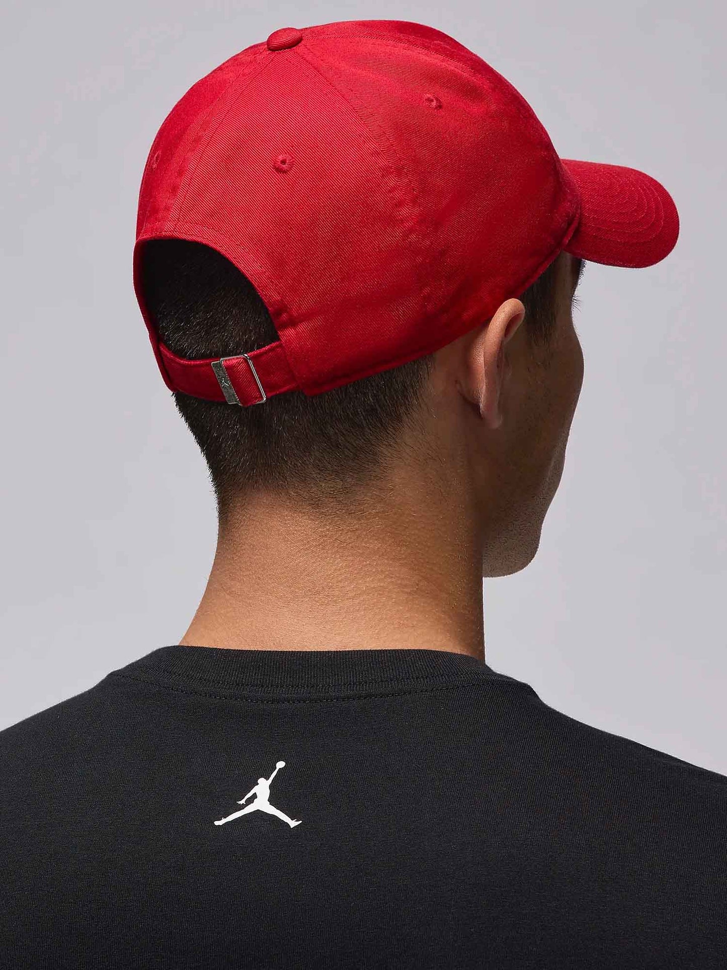CAPPELLO CON VISIERA JORDAN UNISEX ROSSO