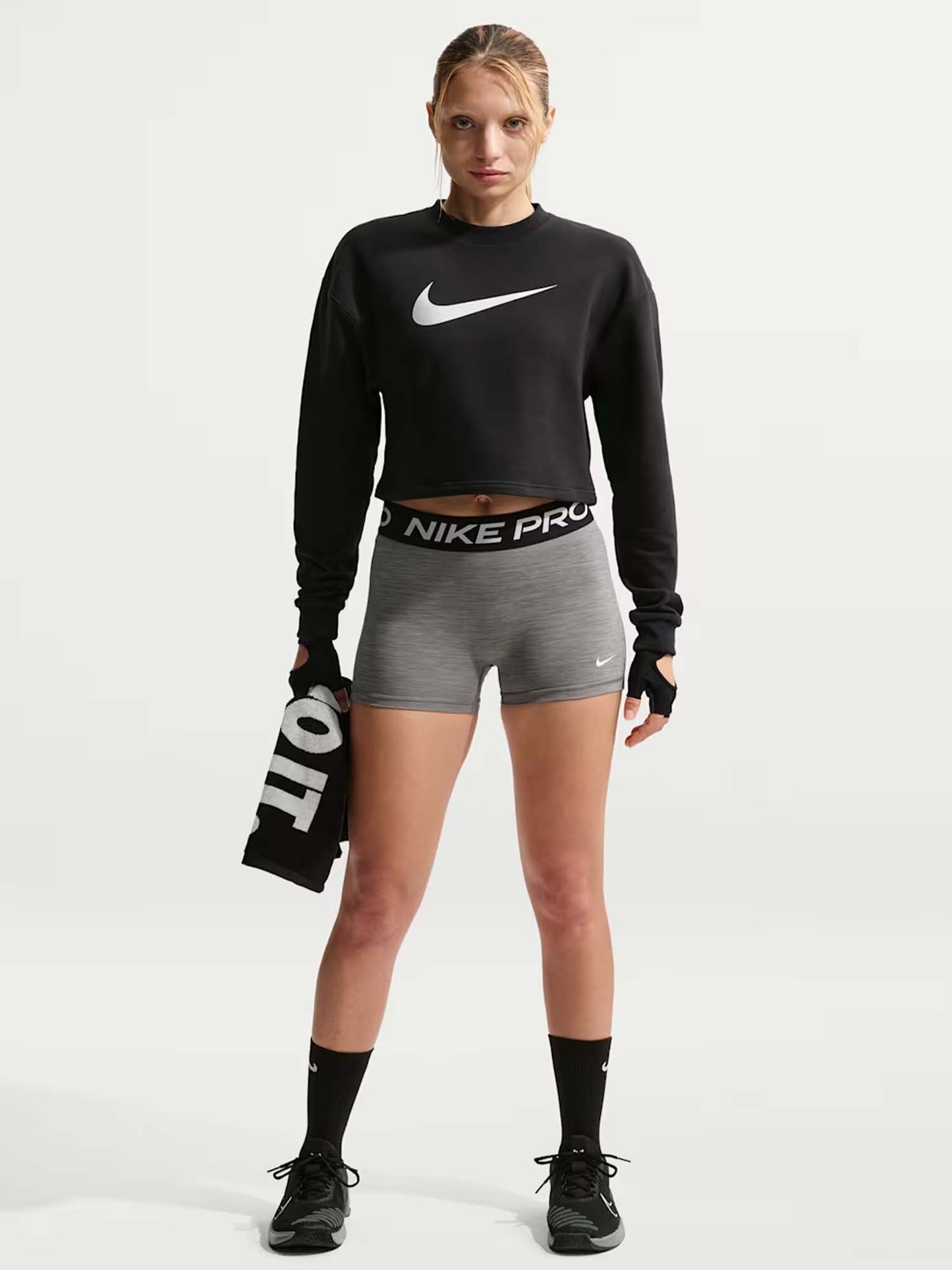 Felpa Nike Pro da donna in French Terry nero con tecnologia Dri-FIT