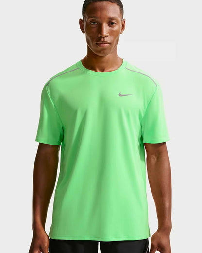 Nike Df Uv Miler Ss, t-shirt da uomo verde