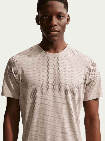 Nike Stride Plus t-shirt running uomo crema a maniche corte