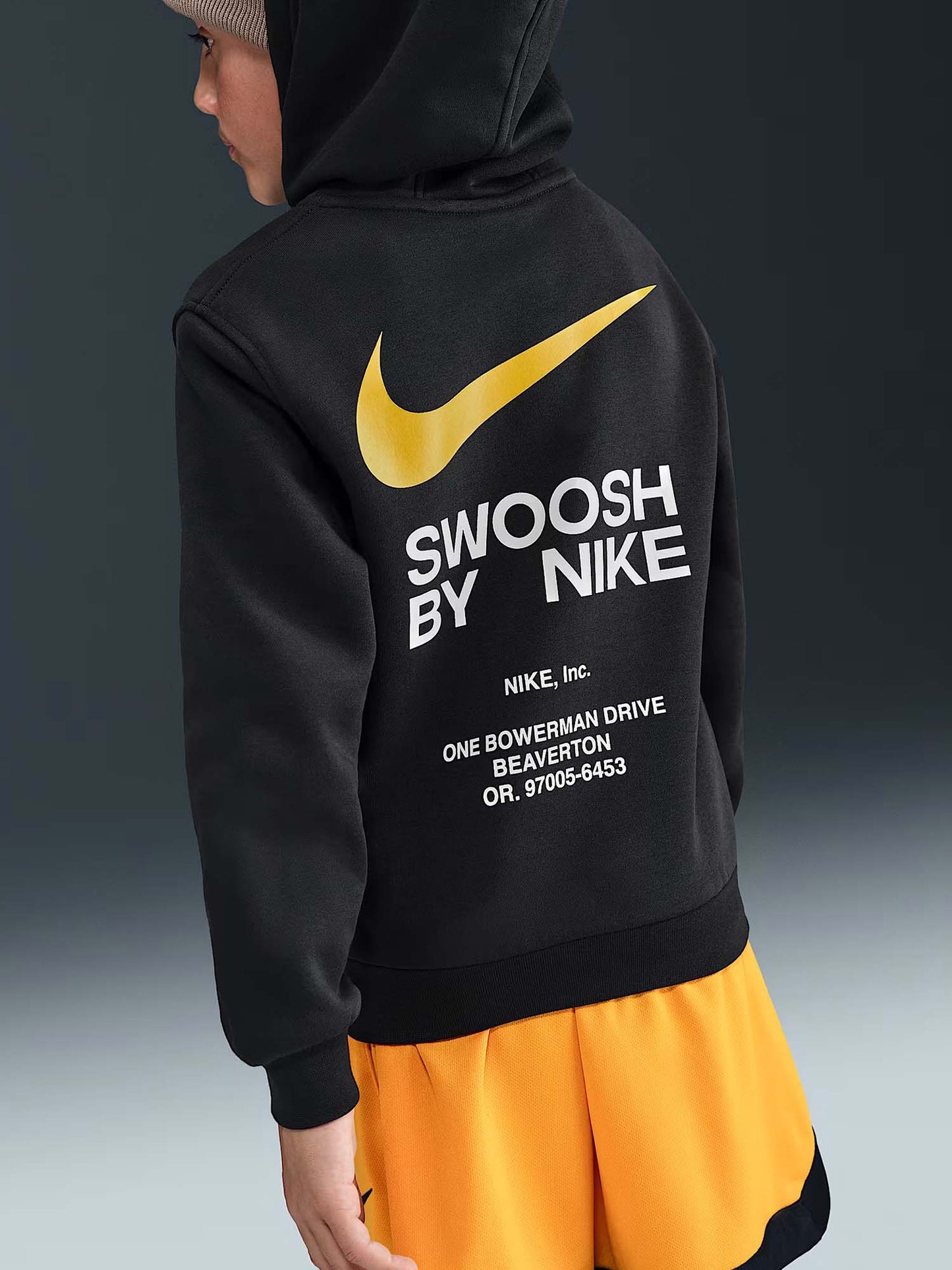 FELPA CON CAPPUCCIO NIKE DA BAMBINO NERO