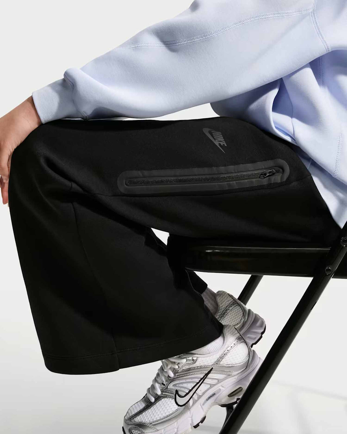 Nike g. panta tech f pantalone da bambino/a nero