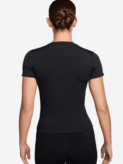 NikeOne, t-shirt sportiva da donna nera con comfort tecnico
