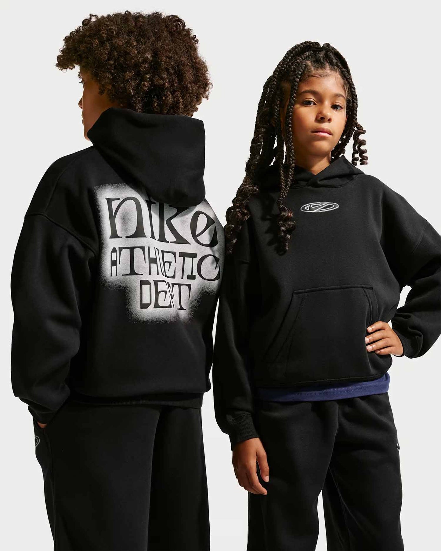 Nike Club Fleece, felpa unisex bambino nera