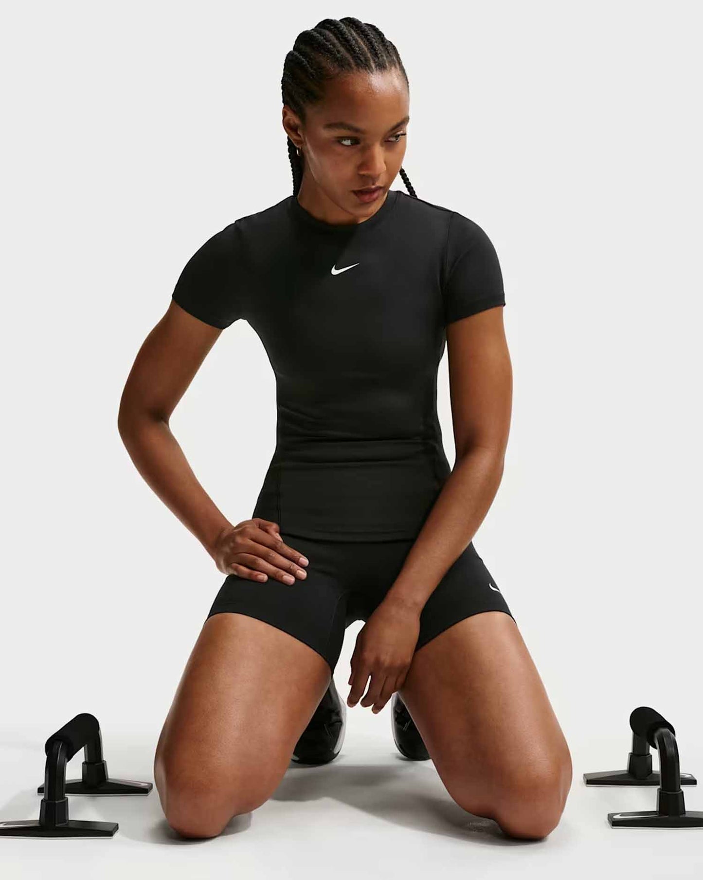 Nike One Fitted, t-shirt da donna nera
