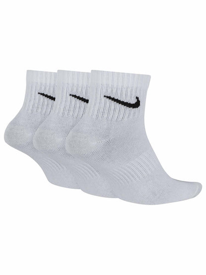 Calze sportive unisex Nike bianche con tecnologia Dri-FIT