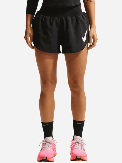 Shorts Nike da donna neri comodi e versatili