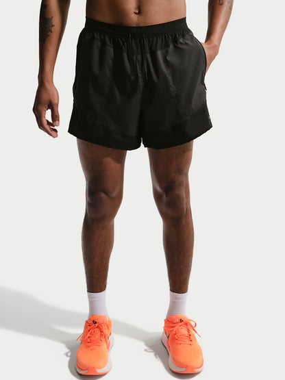 Nike Stride Plus, shorts da running uomo in grigio