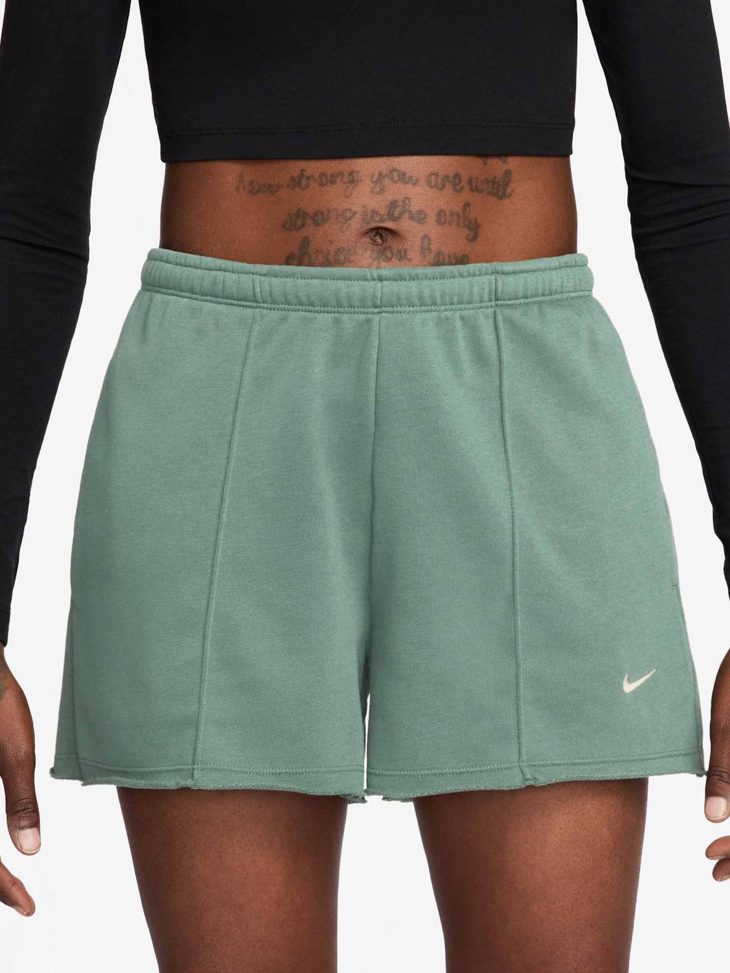 Nike Sportswear Chill Terry, shorts mid-rise verdi da donna