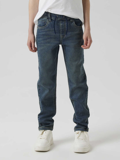 Jeans slim fit Name It in denim scuro per bambino unisex