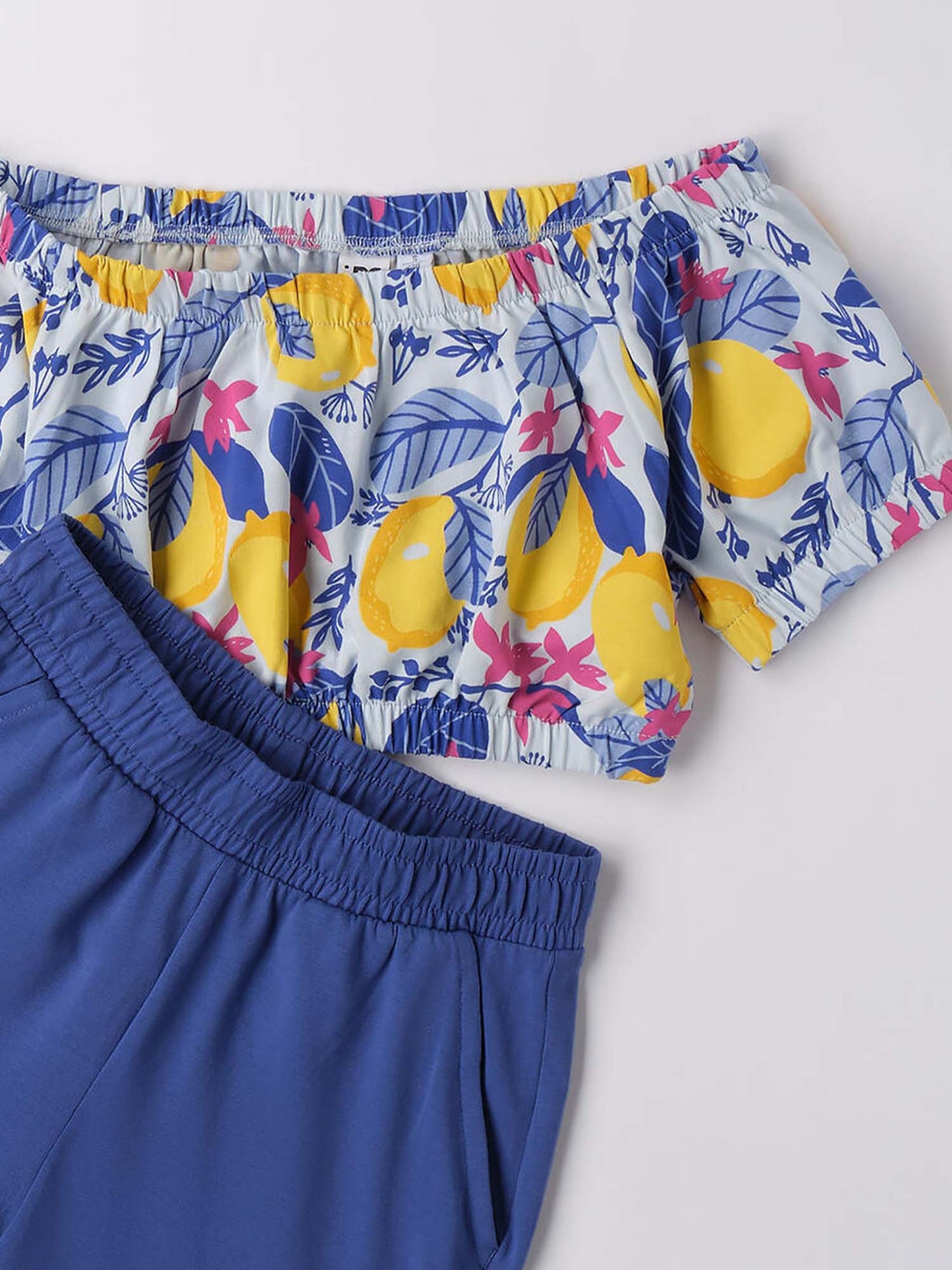IDO BTS TOP+SHORT - FANTASIA